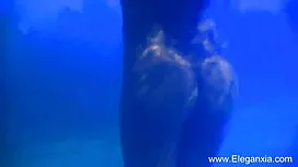 হাতের গ্রামের মেয়ে  ...