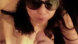 অপেশাদার, সুন্দরি সে ...