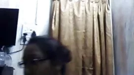 পুরানো-বালিকা মাকে চ ...