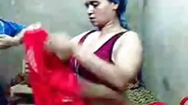 গোলাপী চাচি কে চুদা  ...