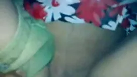 আঙুল, সুন্দরী বালিকা ...