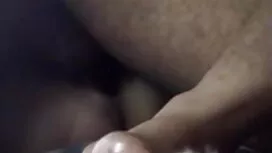 শিকল সরে এবং তারপর জ ...