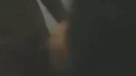 স্বর্ণকেশী সুন্দরী ব ...