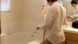 নগ্ন বিছানায় বার্বি ...