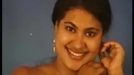 গুদে হাত ঢোকানর সুন্ ...