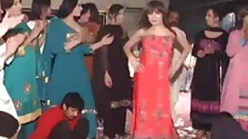 লাতিনা, স্বামী ও বউ  ...