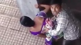 বড় সুন্দরী মহিলা মা ...