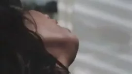 তিনে মিলে, নকল যৌনদণ ...