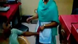 জেজি পেশকারী ছোট বোন ...